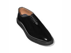 The Vance Cueřo Grand Atelier luxury men’s formal dress shoes top detail view showcasing craftsmanship