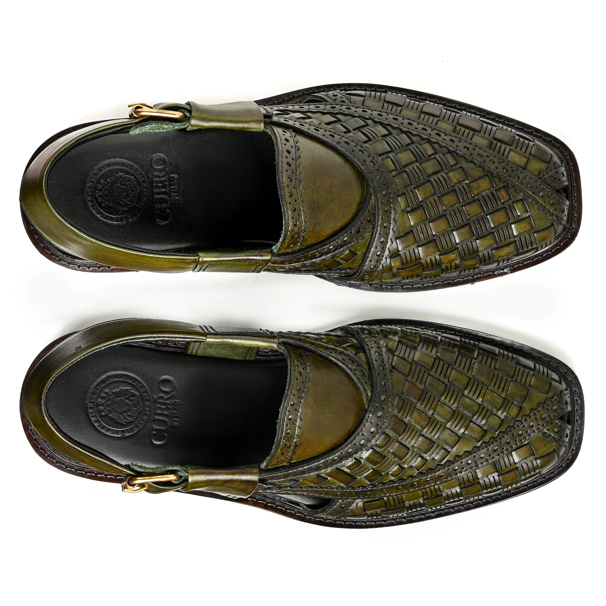 Cueřo’s Khyber 03 olive patina peshawari chappal top view woven leather design
