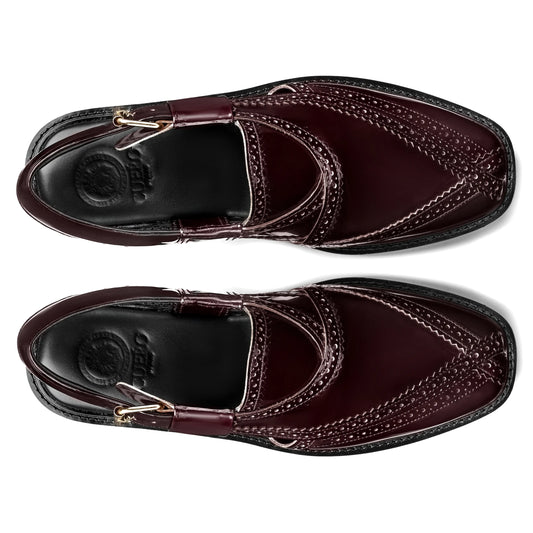 Cueřo’s Khyber 06 oxblood patina peshawari chappal top view polished leather design