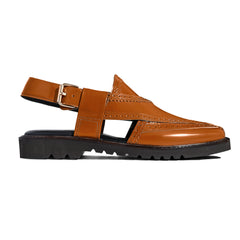 Cueřo’s Khyber 07 chestnut peshawari chappal side profile adjustable buckle strap