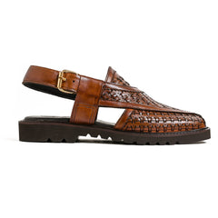 Cueřo’s Khyber 10 cognac basket weave peshawari chappal side profile adjustable buckle strap