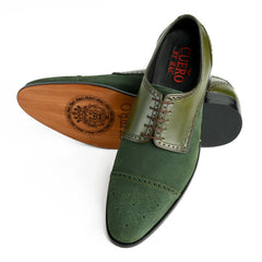 Bottom sole view of HAC’s Plush Lace Up oxford shoes showing durable outsole grip and construction detail